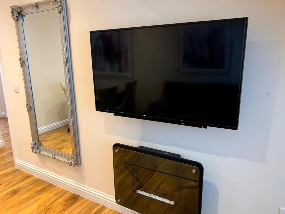 Apartment 5 - Two Bedroom Luxury Apartment Close To Town, Mainline Rail & Theatre Stylish And Comfortable ダーリントン エクステリア 写真