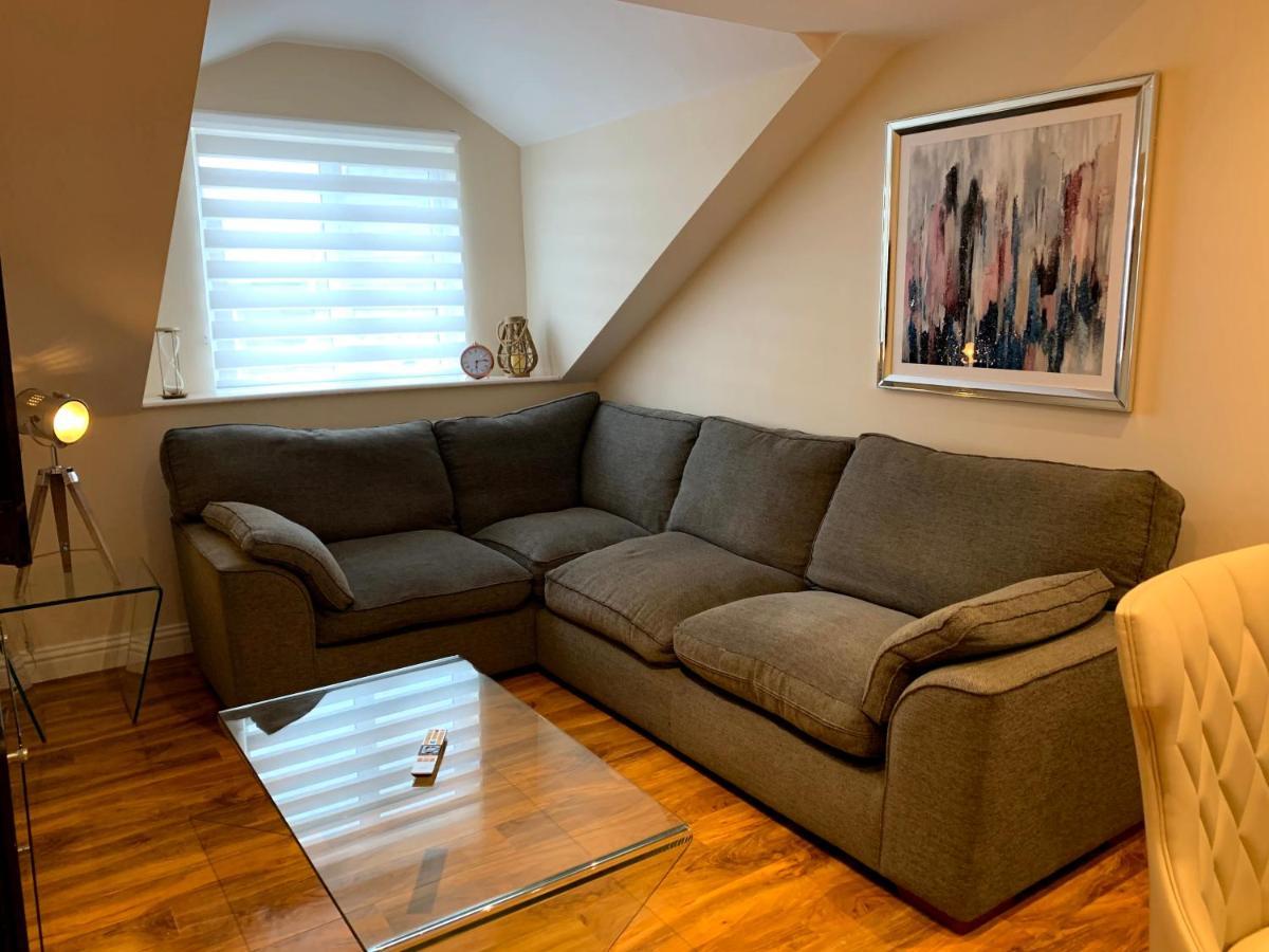 Apartment 5 - Two Bedroom Luxury Apartment Close To Town, Mainline Rail & Theatre Stylish And Comfortable ダーリントン エクステリア 写真